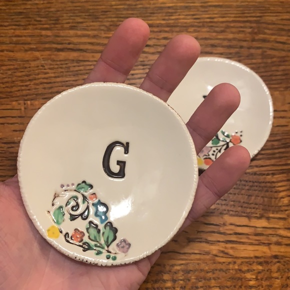 Anthropologie trinket dish personalized G and K - Picture 3 of 4